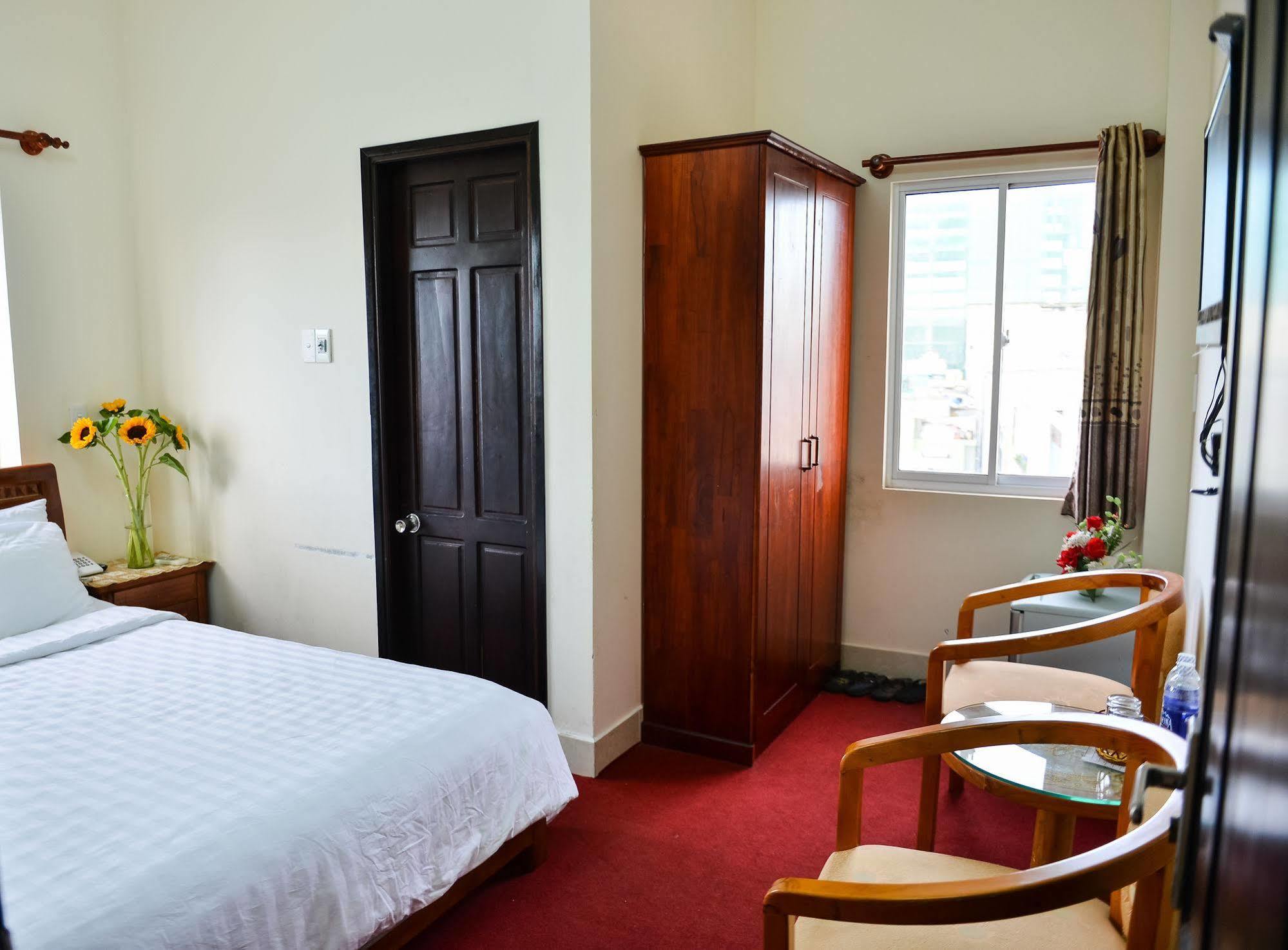 Oc Tien Sa Hotel Đà Nẵng Kültér fotó